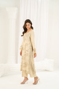 IVORY LUMIÈRE