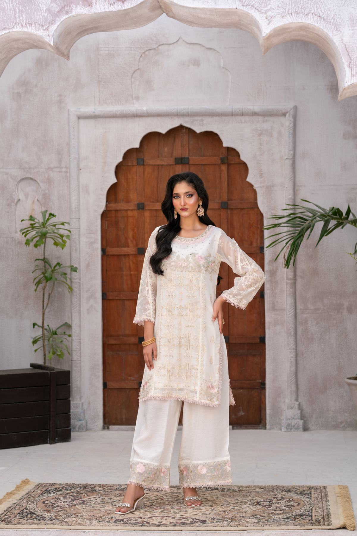 IVORY BLOOM ELEGANCE